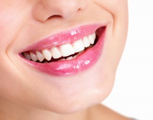 MẸO LÀM TRẮNG RĂNG